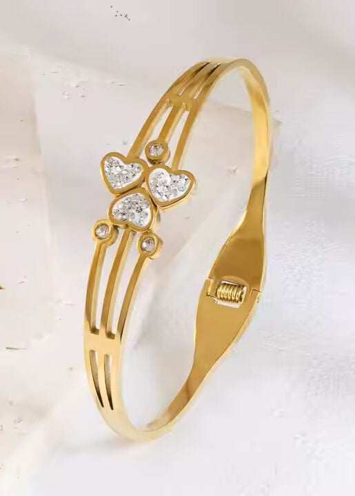 Glitz Clover Bangle