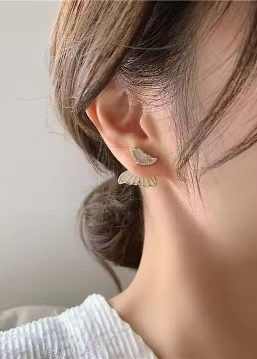 Pixie wing studs