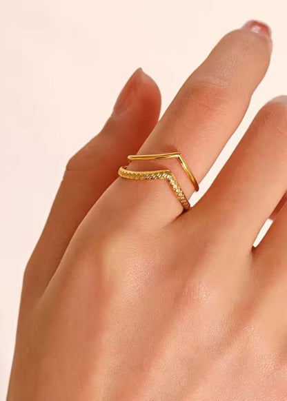 V-Stack Ring