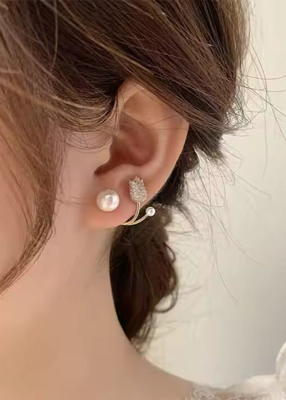 Tulip Twist Pearl Earrings